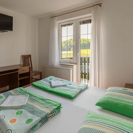 Ob Ribniku בית הארחה Podlehnik